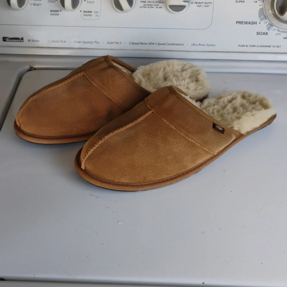 UGG Sleeper Size 11 Men - Picture 2 of 6